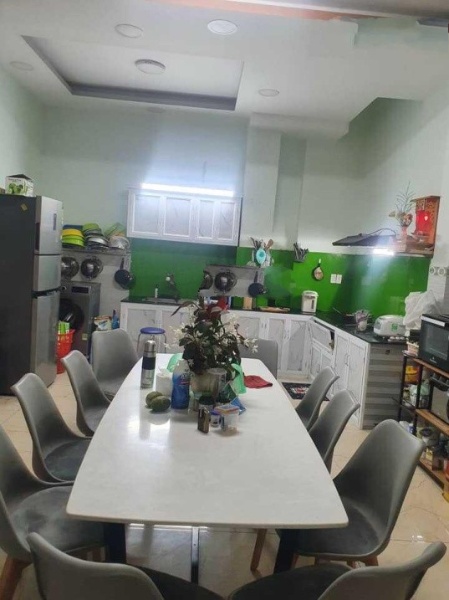 Bán nhà 3 tầng 47.3 m² tại Đường Lê Thị Bạch Cát, Phường 11, Quận 11, Hồ Chí Minh